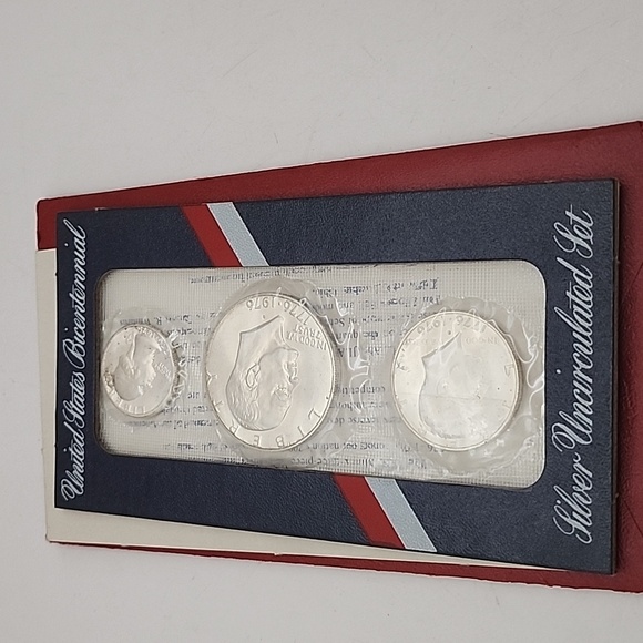 United States Bicentennial Silver Uncirculated Set 1776-1976 - Picture 5 of 17